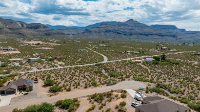 1675 Las Lomas unit 6, Alamogordo, NM 88310 - photo 2