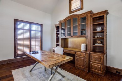 6850 Southridge Dr, Dallas, TX 75214 - photo 5