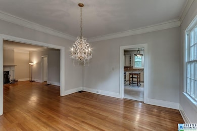 view toward kitchen