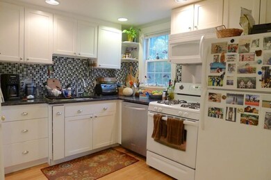 40 Hatfield Rd unit 2, West Newton, MA 02465 - photo 3