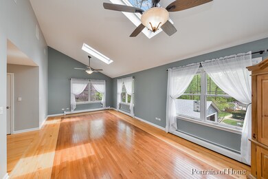 1S515 Hawthorne Ln, Wheaton, IL 60189 - photo 4