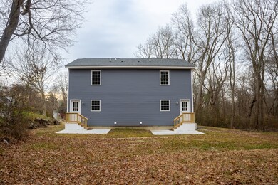 154 Grove Ave unit B, Groton, CT 06340 - photo 2