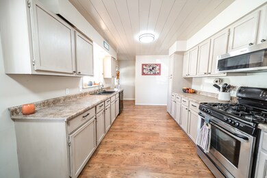 575 E 700 N, Price, UT 84501 - photo 4