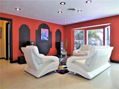 Huge Living room with open bay windows for lots of
