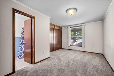 lower bedroom -with an ensuite bath