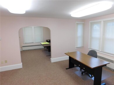 705 Claremont Ave, Tamaqua, PA 18252 - photo 3