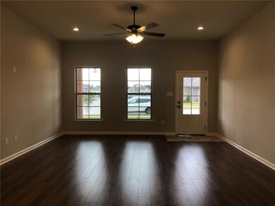 4645 Park Shore Dr, Marrero, LA 70072 - photo 2