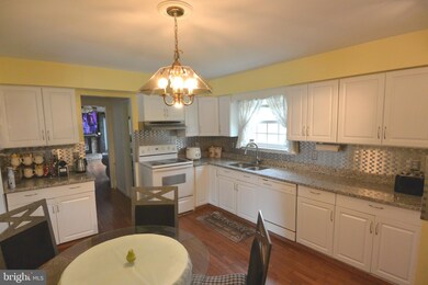 2414 Westridge Rd, Lutherville Timonium, MD 21093 - photo 5