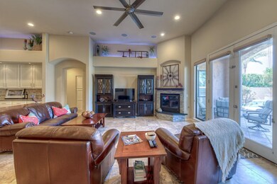 011_Living Room