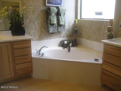 Master Tub