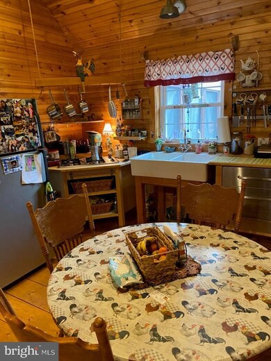 914 Old Piney Rd, Jim Thorpe, PA 18229 - photo 3