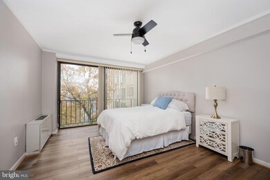Hyde Park Condominium unit 702, Arlington, VA 22203 - photo 6