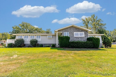 203 Foothills Ln, Morgantown, WV 26508 - photo 3