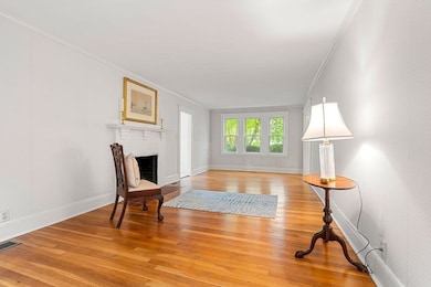 8 Warren Rd, Marblehead, MA 01945 - photo 4