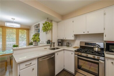 1326 60th St, Des Moines, IA 50311 - photo 7