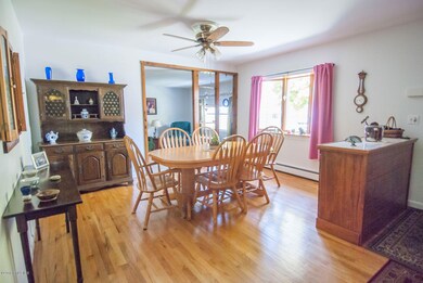 18 Upland St E, Greenwich, CT 06831 - photo 5