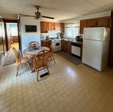 Large eat in kitchen