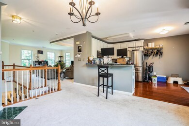 723 Massey Ln unit B, Alexandria, VA 22314 - photo 5