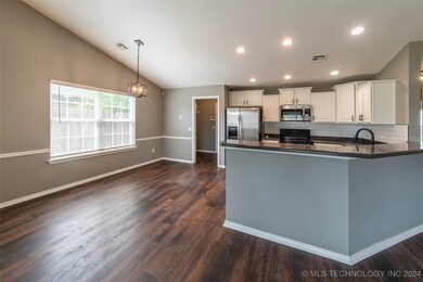 26036 E 89th St S, Broken Arrow, OK 74014 - photo 7