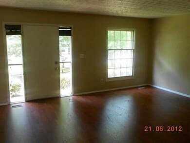 446 Pamlico St unit 6, Columbus, OH 43228 - photo 2