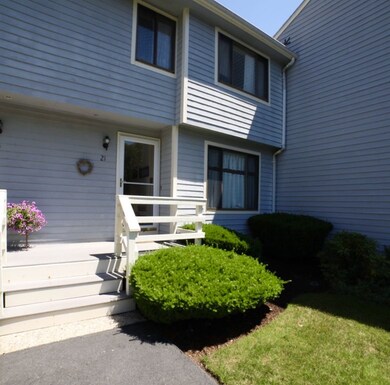 21 Hartshorn Place unit 21, Walpole, MA 02081 - photo 2