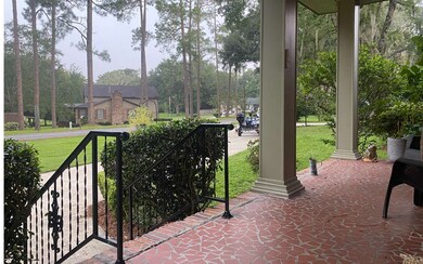 676 NW Clubview Cir, Lake City, FL 32055 - photo 2