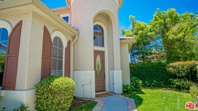 22412 Majestic Ct, Saugus, CA 91390 - photo 2