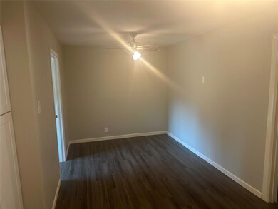 428 Bales St, Cleburne, TX 76033 - photo 3