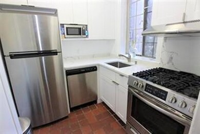 205 Mount Auburn St unit 1B, Cambridge, MA 02138 - photo 3