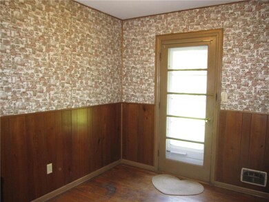 5933 Caenen St, Shawnee, KS 66216 - photo 5