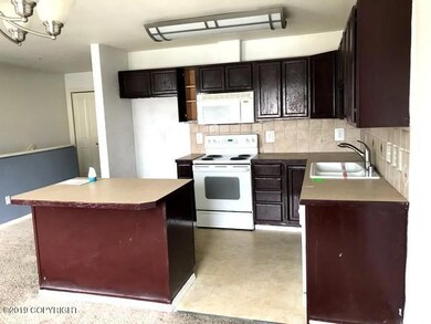 111-159693 Kitchen Additional Angle