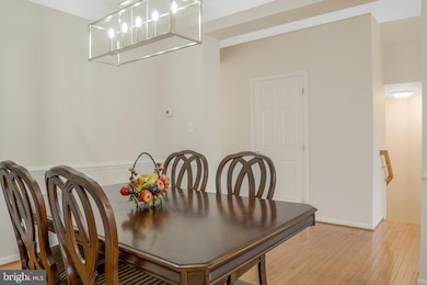 42919 Olander Square, Chantilly, VA 20152 - photo 7