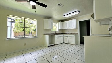 3910 Cherry Meadow Dr, Houston, TX 77039 - photo 5