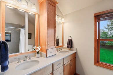 10649 Bridle Path Ct, Naperville, IL 60564 - photo 3