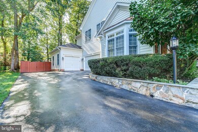 6276 Timarron Cove Ln, Burke, VA 22015 - photo 5