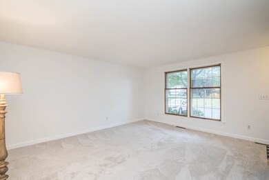 51 Corey Colonial, Agawam, MA 01001 - photo 4