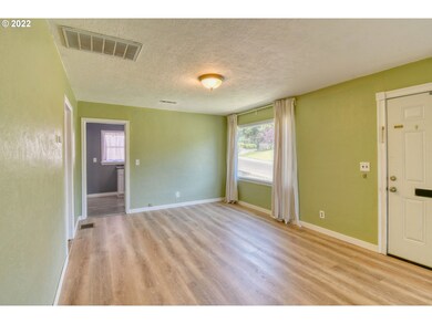 623 NW 7th St, Pendleton, OR 97801 - photo 7