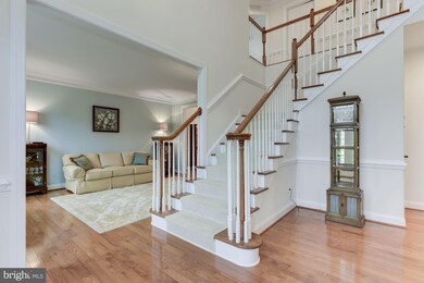 23888 Heather Meadow Dr, Ashburn, VA 20148 - photo 2