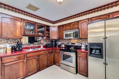 1802 N 50th Dr, Phoenix, AZ 85035 - photo 2