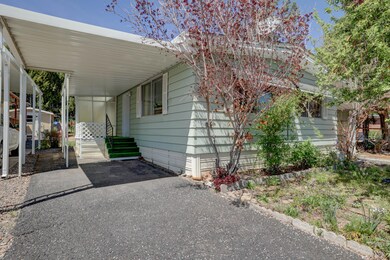2633 SW Obsidian Ave #9-2