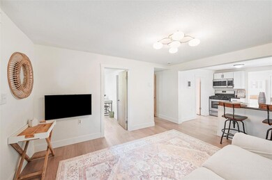 1214 Herold Ave, Des Moines, IA 50315 - photo 3