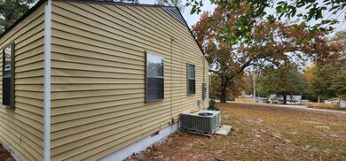 thomas ln side