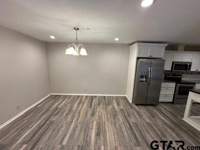 2214 Aberdeen Dr, Tyler, TX 75703 - photo 6