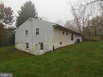 2020 Keystone Dr, Hatfield, PA 19440 - photo 4