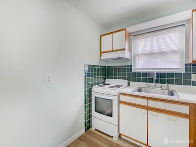 289 Main St unit 2N, Spotswood, NJ 08884 - photo 3