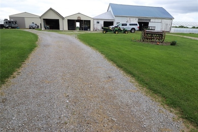 13391 Il Highway 1, Paris, IL 61944 - photo 5