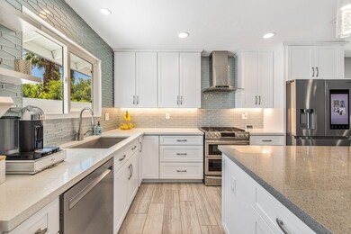 Palmilla Kitchen Staright On