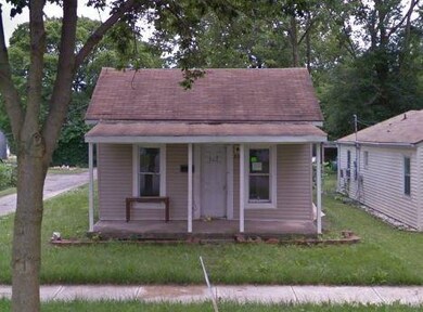 553 W Madison St, Franklin, IN 46131 - photo 2