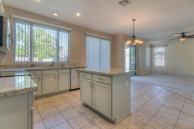 005-Kitchen
