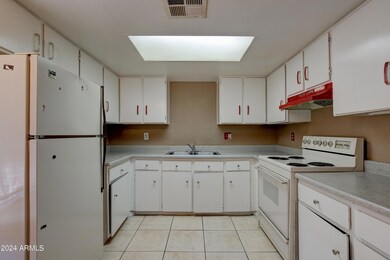 9631 N12th ave phx unit 201-7